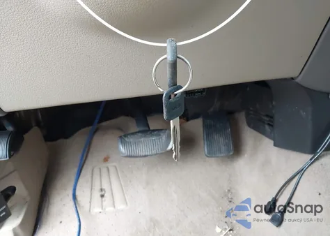 2004 Ford F-150 Lariat/Xlt z USA, uszkodzony, nr VIN 1FTPW12504KC30594